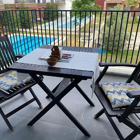 New Furnished, Cosy, Summer House With Pools Apartment